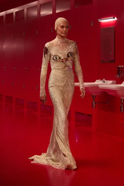 Look 22